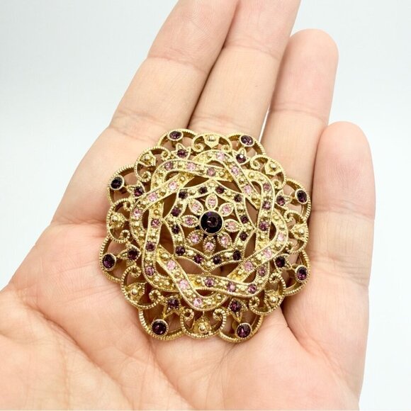 Gold Tone Flower Crystal Rhinestones Brooch - Picture 4 of 6